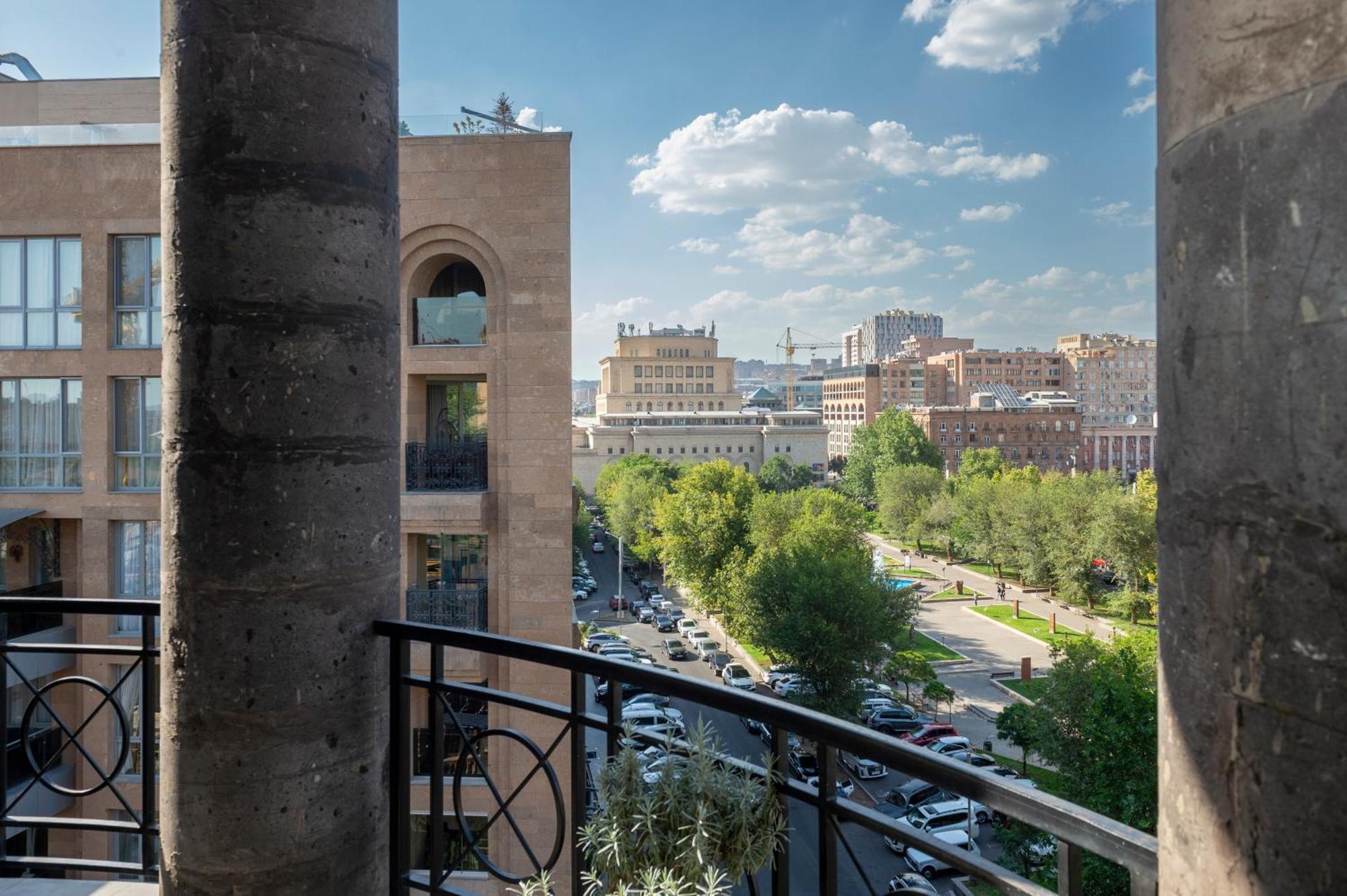 Tufenkian Historic Yerevan Hotel Exterior foto